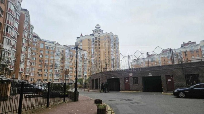 Продаж паркомісця, Івасюка, Оболонь, Київ - фото 1