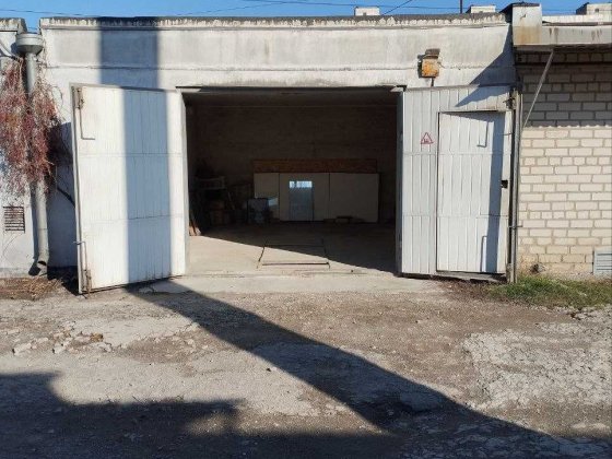 Гараж. Полякова. 24 м2 + яма. Я - власник. Запоріжжя