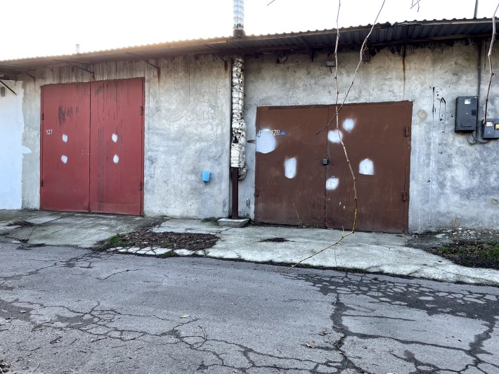 Продаються два з’єднані гаражі в гаражному кооперативі "Шкільний 1". - фото 1