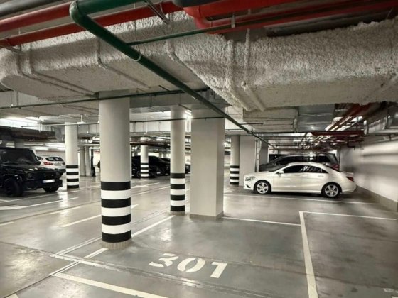 Продам свое парко место Светлый переулок 3 Одеса