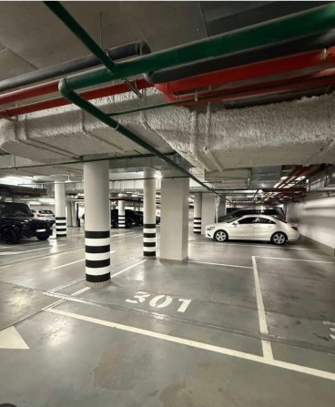 Продам свое парко место Светлый переулок 3 - фото 1