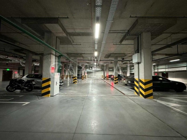 /Продаж/Парковка/14.25м2/Київ/ЖК ПАРКОВІ ОЗЕРА/вул.Воскресенська 2А/ - фото 1