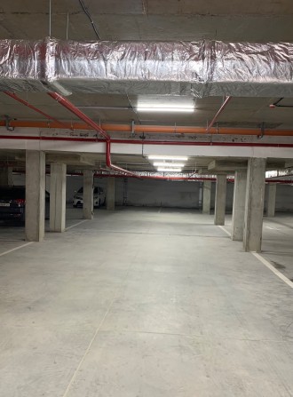 Паркомісце у житловому будинку - фото 1