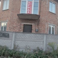 Двоповерховий будинок в Деснянському районі Київ