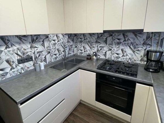 Продаж 3-к квартири просп. Володимира Івасюка 9