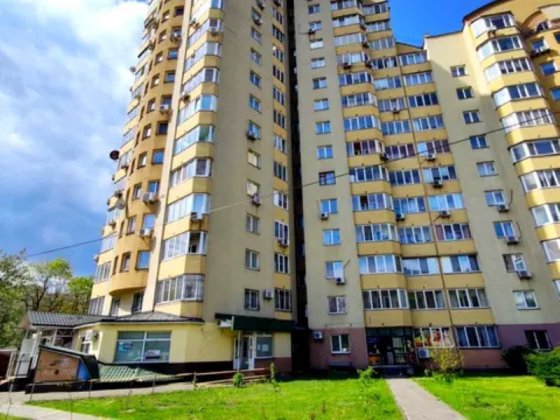 Продаж 2-к квартири вул. Тростянецька 49 Київ