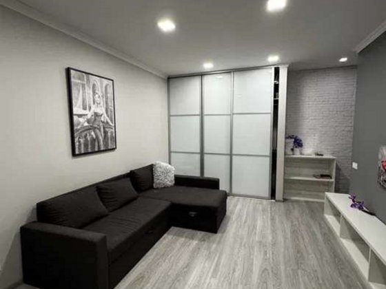 Продаж 1-к квартири вул. Бастіонна 10 Киев