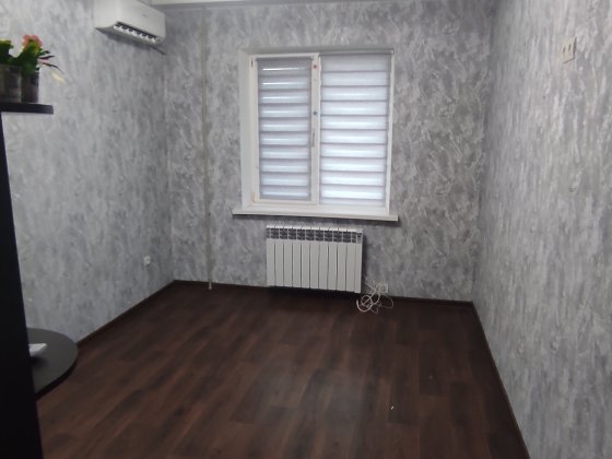 Продам 2 комн квартиру на левом берегу Кам'янське