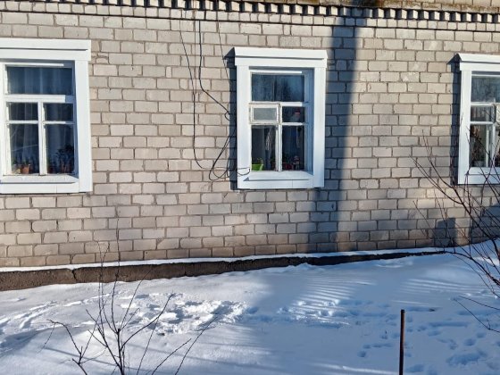 У продажу будинок в с.Барвінок.Криничанський р-н, біля м .Камянського. Кам'янське