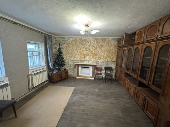 Продам 1/2 дома  по Лермонтова