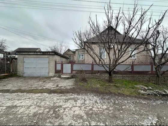 Продаю  власний  будинок без допомоги ріелторів Каменское