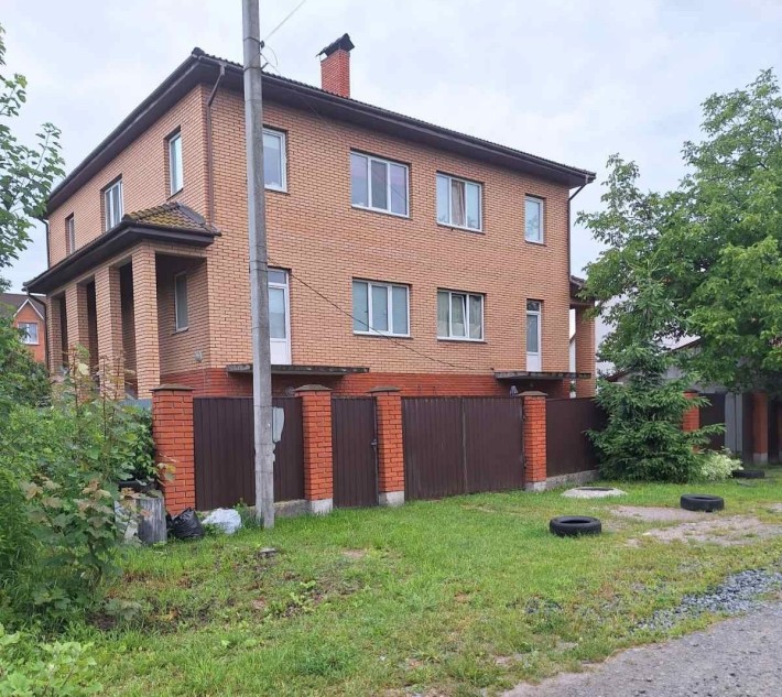Продаж 3- поверхової половини будинку 200м, Боярка - фото 1