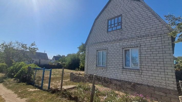 Будинок з земельною ділянкою - фото 1