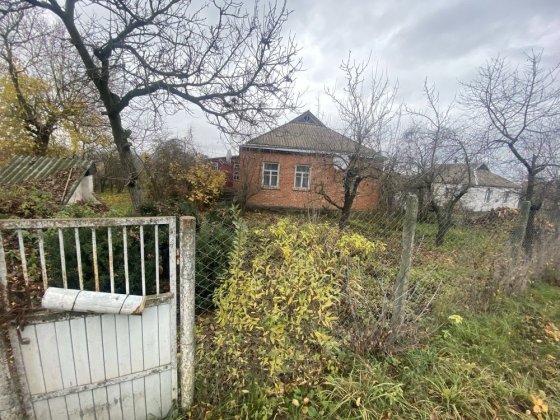 Будинок біля озера Городище