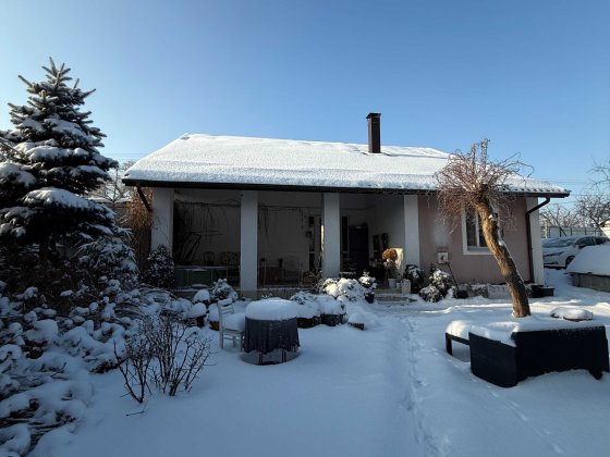 Будинок мрії біля озера в центрі Гостомеля — 120 м², 20 соток. Гостомель