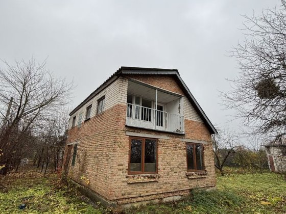 р Будинок 3К, 2 поверхи, 6 соток, окраїна міста Здолбунов