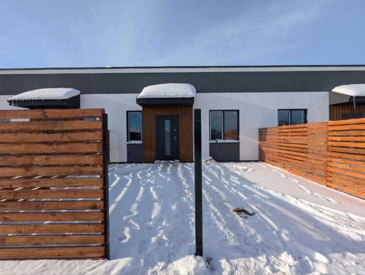 Продаж! Таунхаус з частковим РЕМОНТОМ - фото 1