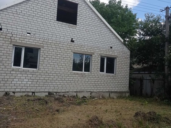 Продам не дострой Зміїв