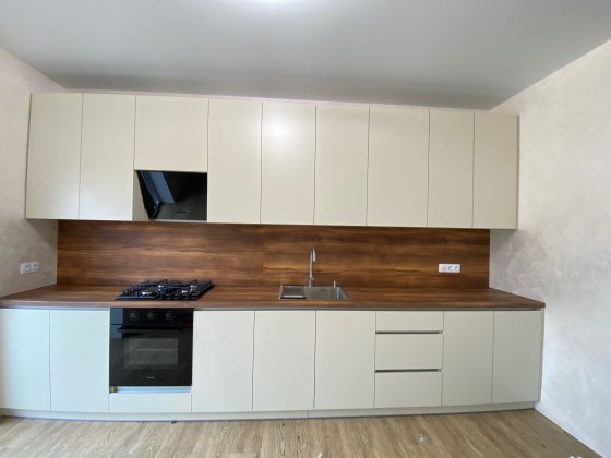 Продаж Таунхаусу з новим ремонтом, Газовим опаленням Гостомель