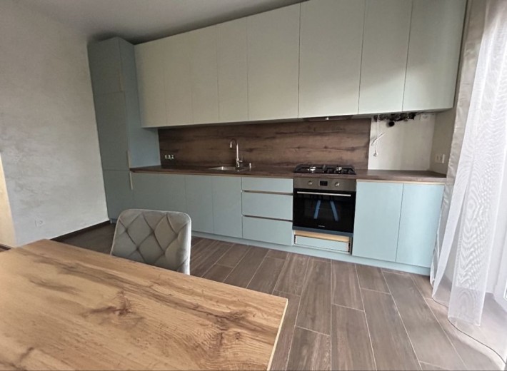 Таунхаус з ремонтом і газовим опаленням - фото 1