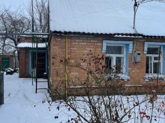 Продам частину будинку Казатин