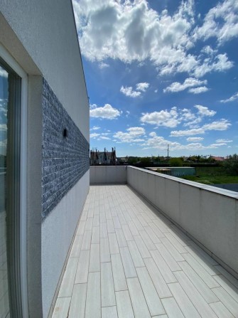 Дом в Молодіжному - фото 1