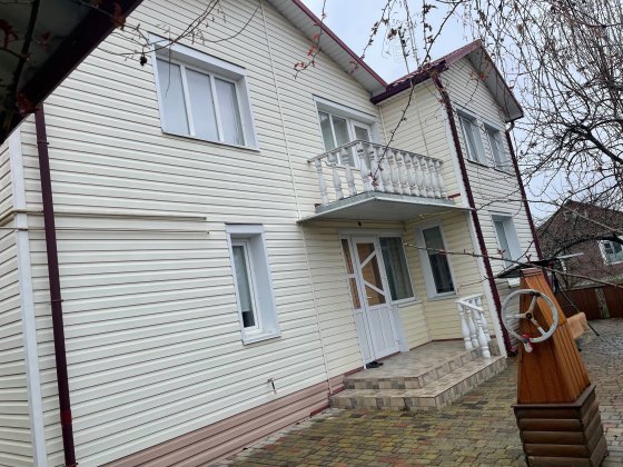 Продаж затишного сімейного будинку з великою ділянкою! Кам'янець-Подільський