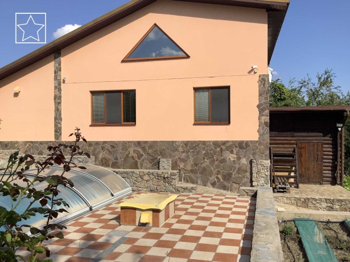 Продається будинок для життя та відпочинку у яскравому місті Канів - фото 1