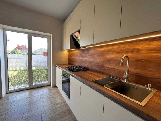 Таунхаус 54м2, 1,5 сотки, новий ремонт в Гостомелі - 78000уо! Гостомель