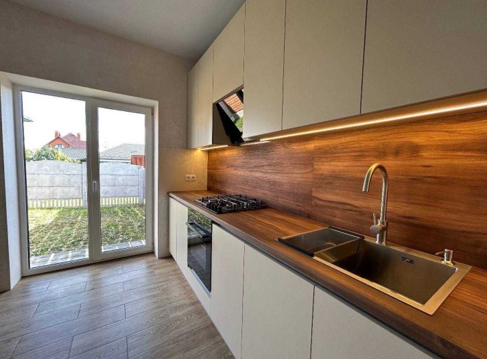 Таунхаус 54м2, 1,5 сотки, новий ремонт в Гостомелі - 78000уо! - фото 1