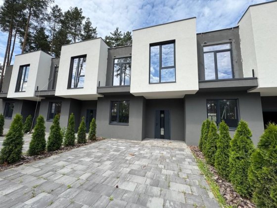 Таунхаус в Гостомелі на межі з Бучею , поруч парк Щасливий Гостомель