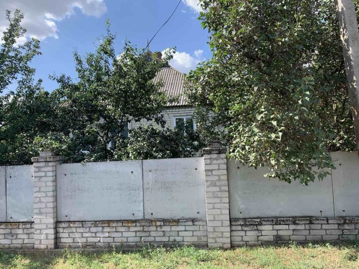 Продается жилой добротный дом - фото 1