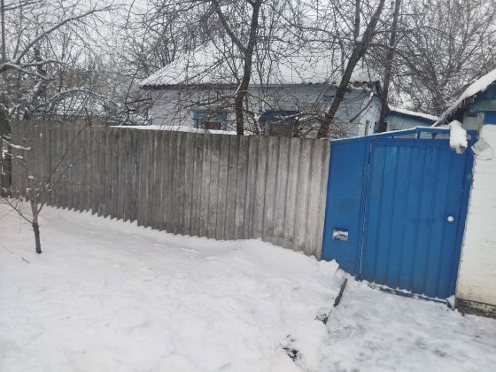 Продам будинок з удобствами Лозовая