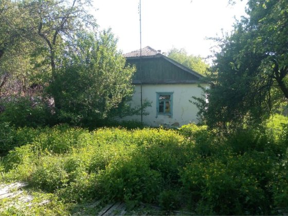 Продається старий будинок та земельна ділянка ( м.Малин) Малин