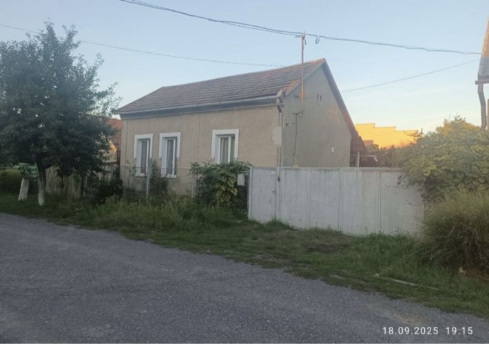 Продам будинок в хорошому стані - фото 1