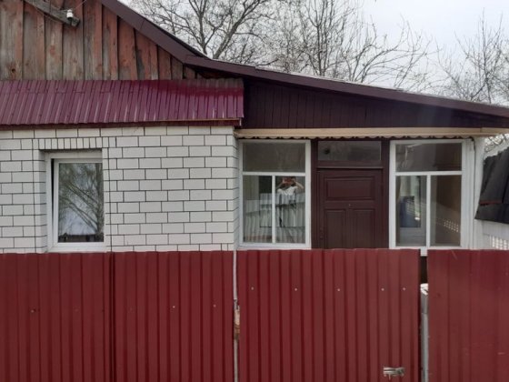 Продам част будинку  район ж/д вокзал Звягель