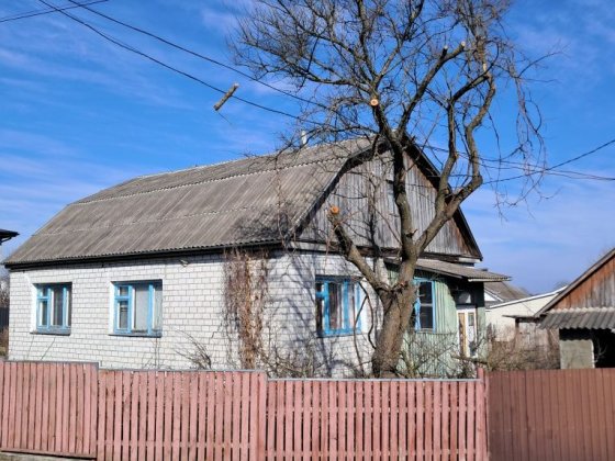 Продаж Будинку поруч з центром міста. Звягель