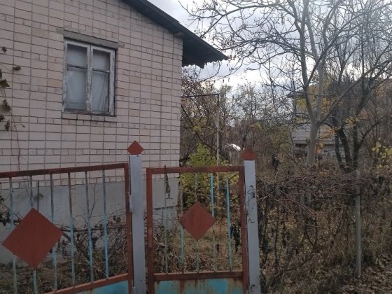 Продам дачу в районі Перевалу. Цегляний будиночок з гаражем . Самар