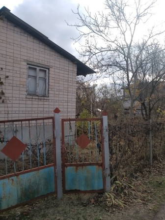 Продам дачу в районі Перевалу. Цегляний будиночок з гаражем . - фото 1