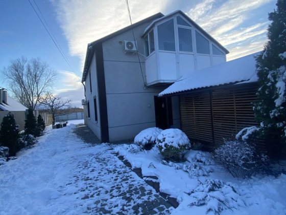 У продажу  комфортний будинок у центрі м. Самар Самар