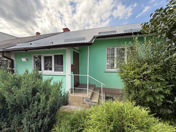 Половина Будинку в гарному районі міста. Ділянка 5 сот.!Вул.Бачинської Стрий