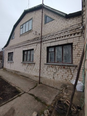 Продається частина 2х поверхового будинку у Фастові. - фото 1