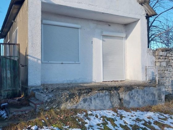 Продаж приміщення Хотин