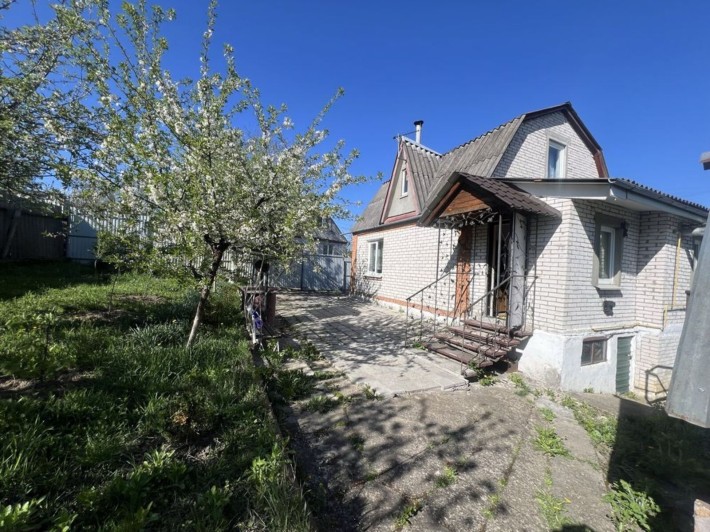 Охайний просторий будинок, є усі комунікації +альтанка 39879 - фото 1
