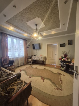 Будинок в старій частині міста.Шептийький. - фото 1