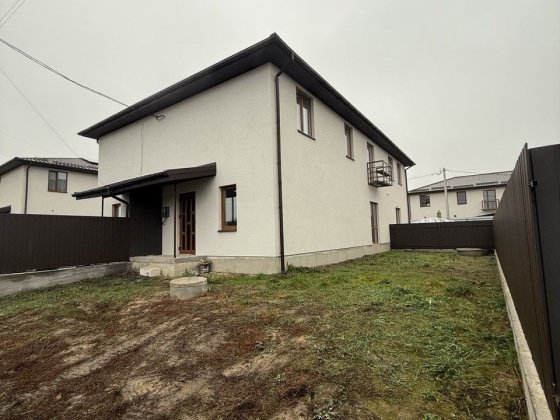 Продаж сучасного дуплекса за привабливою ціною Агрономичное