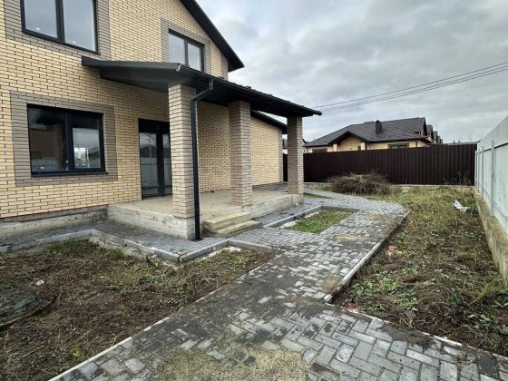 Продаж сучасного будинку з терасою, гаражем Агрономичное