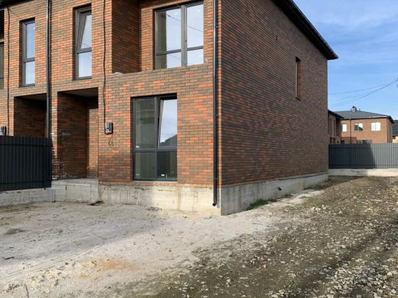 Продам таун район ЖК Сімейний Комфорт Винницкие Хутора