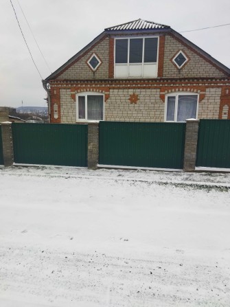 Продаж будинку в м. Ладижин - фото 1