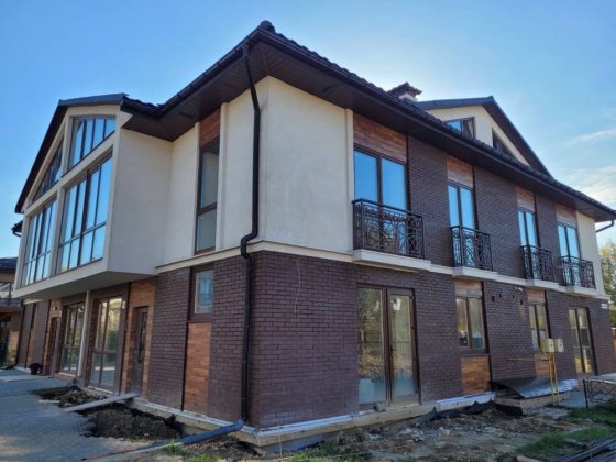 Продаж котеджу в престижному районі міста Хмельницкий